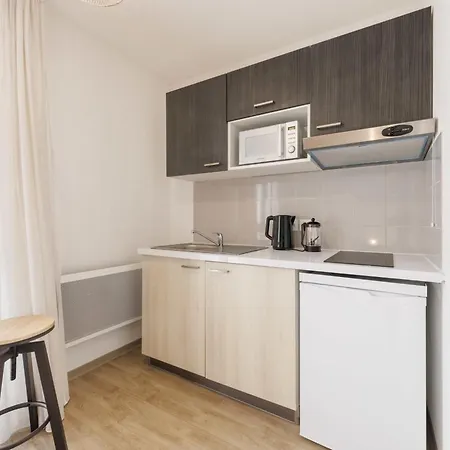 5 Le Loki - Tramway - Wifi Апартаменты *