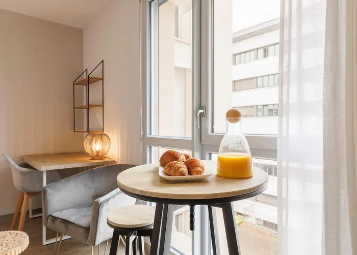 5 Le Loki - Tramway - Wifi Апартаменты *